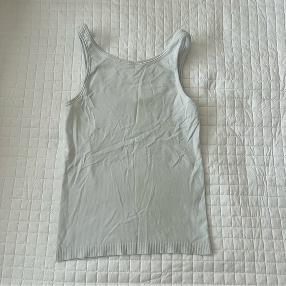 ACTIVEWEAR CLEAR OUT - Picture 9 of 16